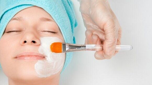 מסכת פנים - תרופה עממית לחידוש העור בבית